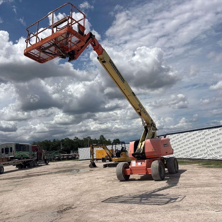 JLG 660SJ