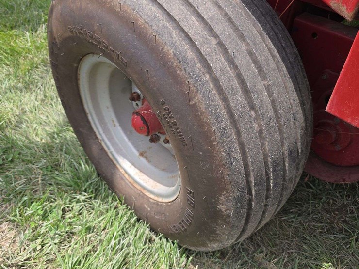2025-case-ih-8465-image-8