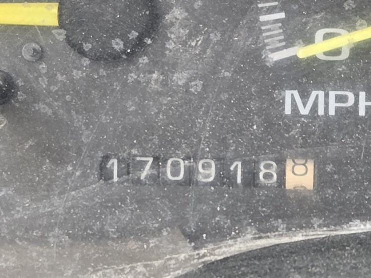 2000-chevrolet-3500-image-16