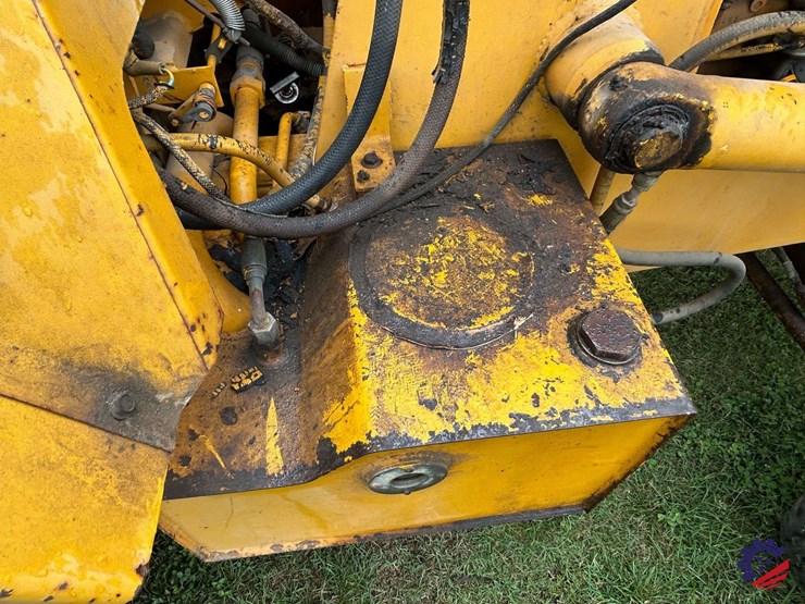 1989-john-deere-310-image-64