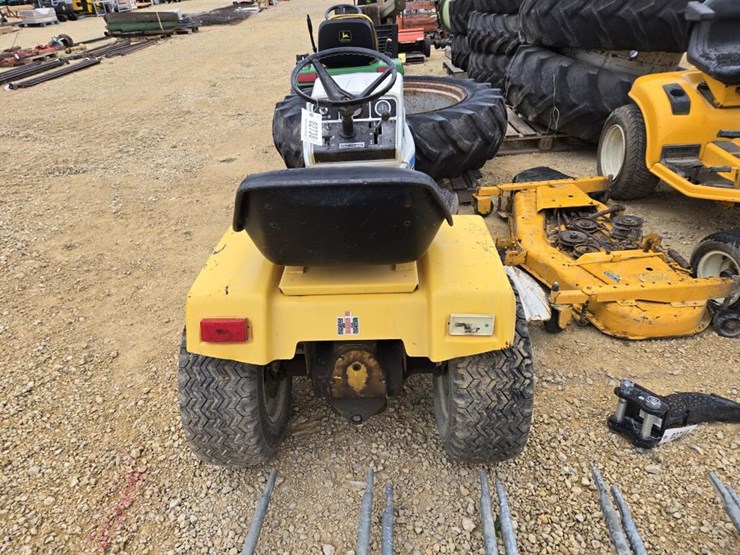 cub-cadet-1650-image-2