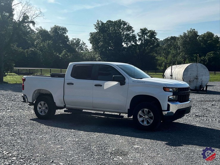2019-chevrolet-silverado-truck-image-6