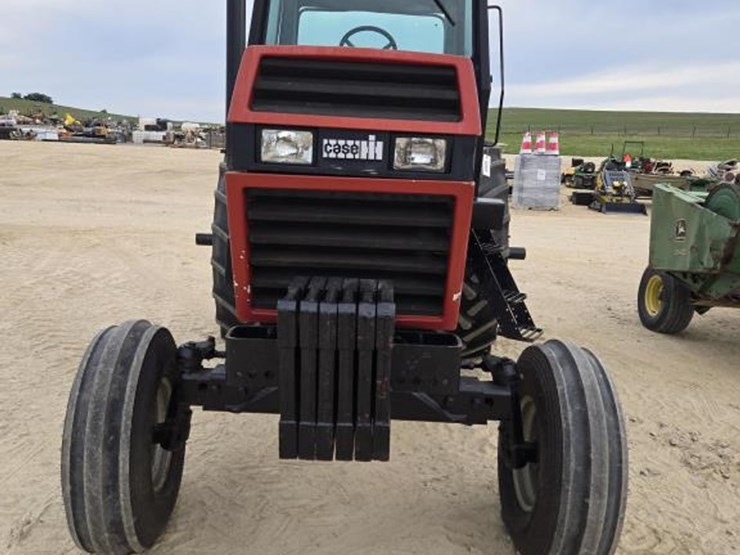1989-case-ih-1896-image-2