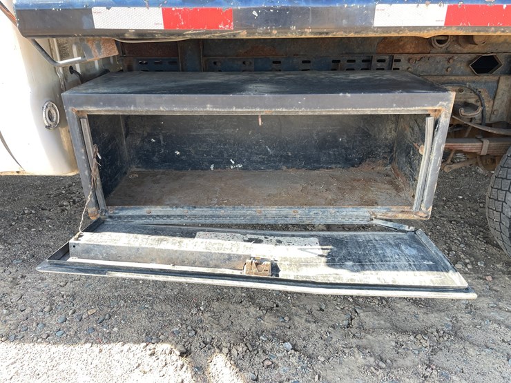 2004-ford-f450-image-16