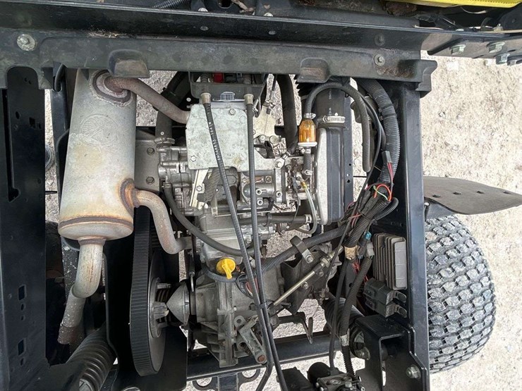 john-deere-gator-image-16