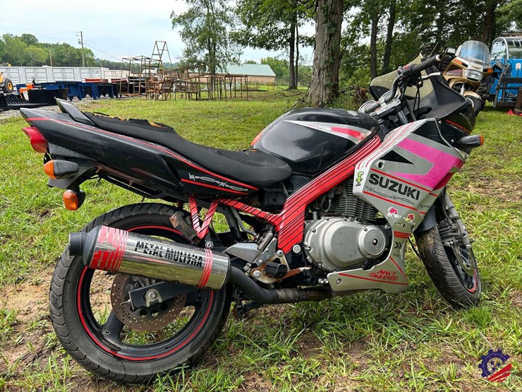 2005-suzuki-gs500-fh-motorcycle-image-3