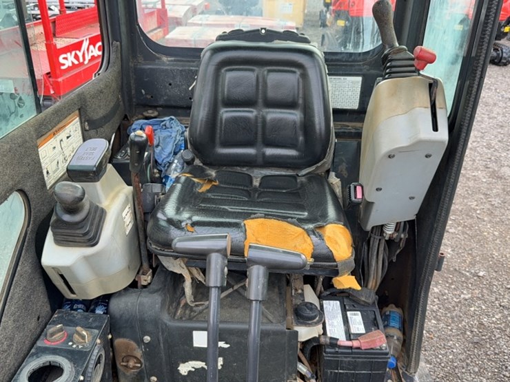 2014-bobcat-324-image-13
