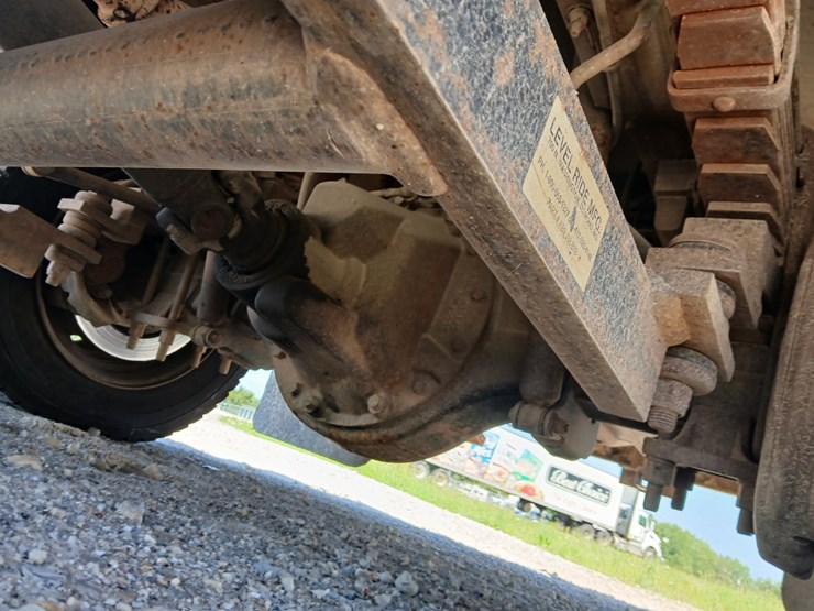 2003-ford-f550-image-95