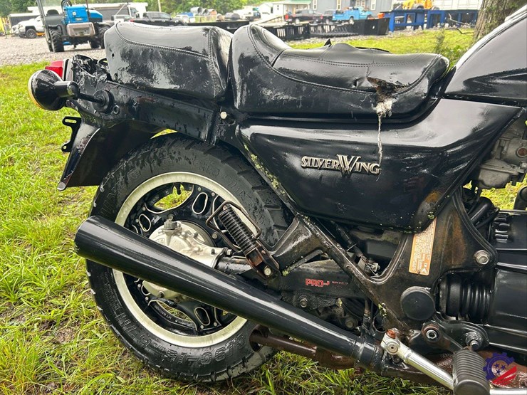 1982-honda-silverwing-gl500-i-motorcycle-image-11