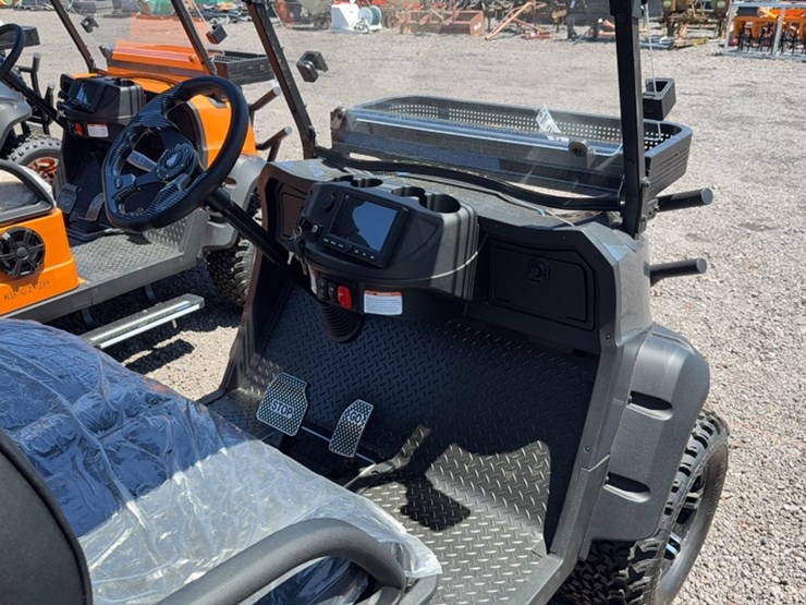#3092-•-2026-wolverine-kb-g4t2h-electric-golf-cart-image-6