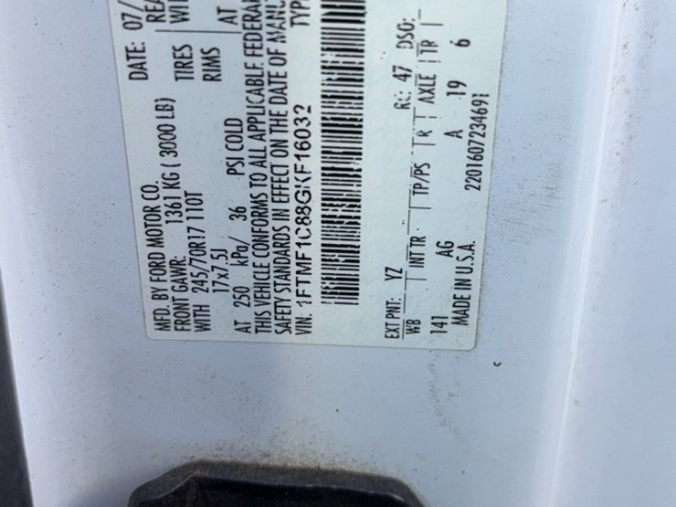 2016-ford-f150-image-17