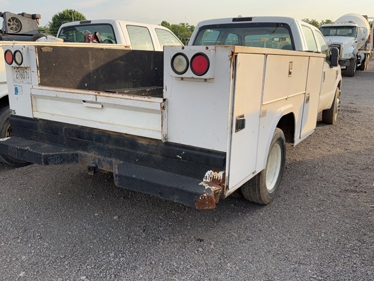 2008-ford-f350-image-11