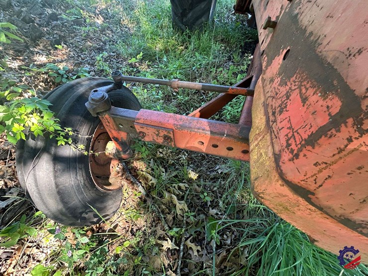 (inop)-allis-chalmers-farm-tractor-image-53