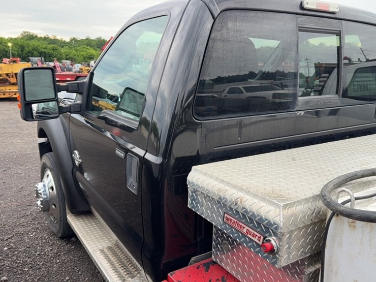 2012-ford-f450-image-11