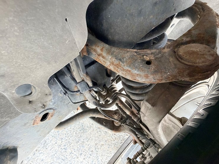 2017-ford-f150-image-29