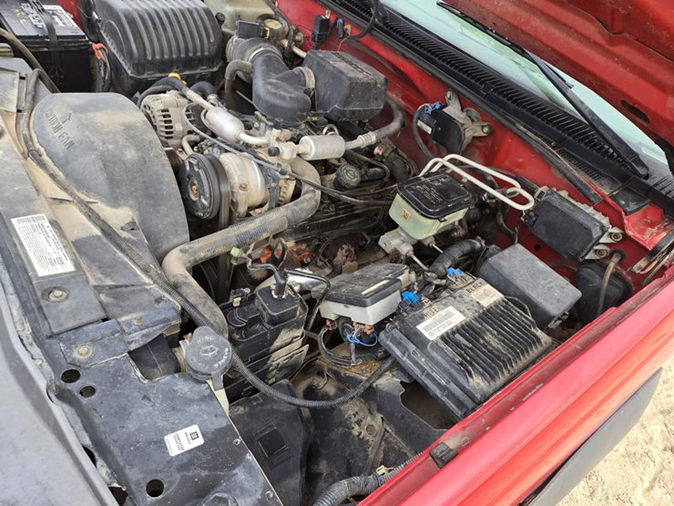 2000-chevrolet-3500-image-21