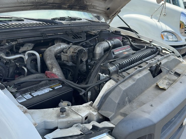 2005-ford-f450-image-29
