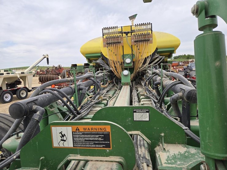 john-deere-1770nt-image-5