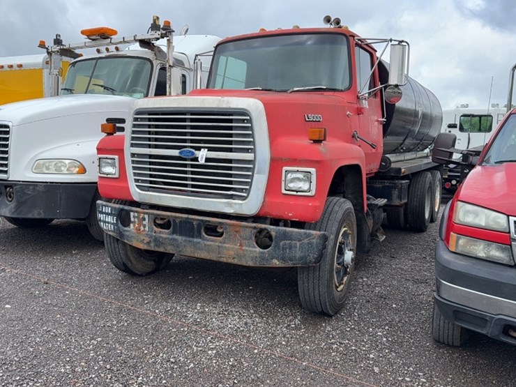 ford-l9000-image-1