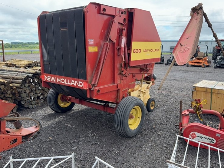 new-holland-630-image-4