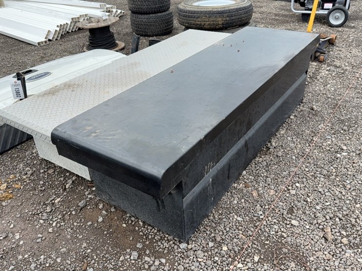 #6091-•-qty(1)-heavy-duty-metal-tool-box-image-1