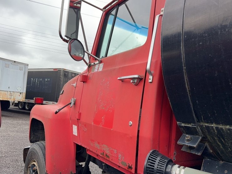 ford-l9000-image-15