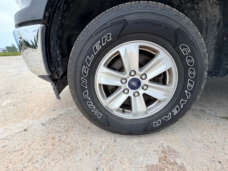 2019-ford-f150-image-15