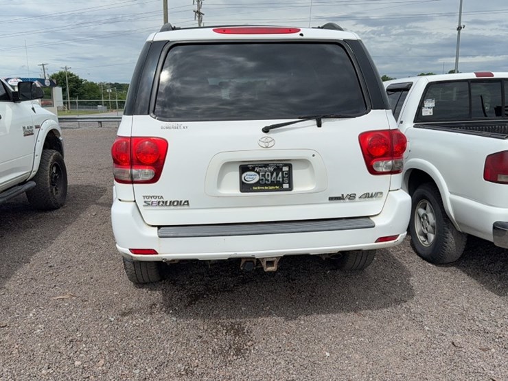 2007-toyota-sequoia-image-9