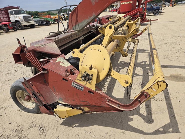 new-holland-499-image-15
