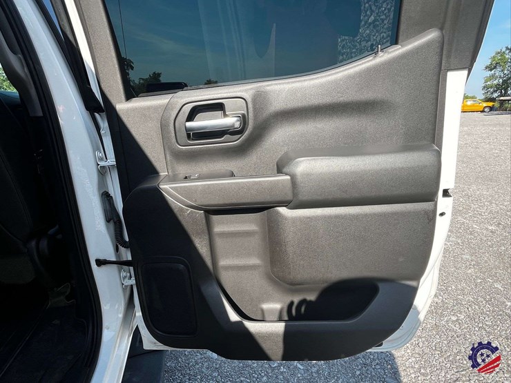 2019-chevrolet-silverado-truck-image-46