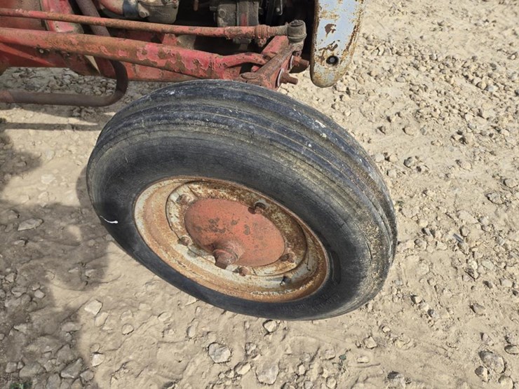 ford-8n-image-4