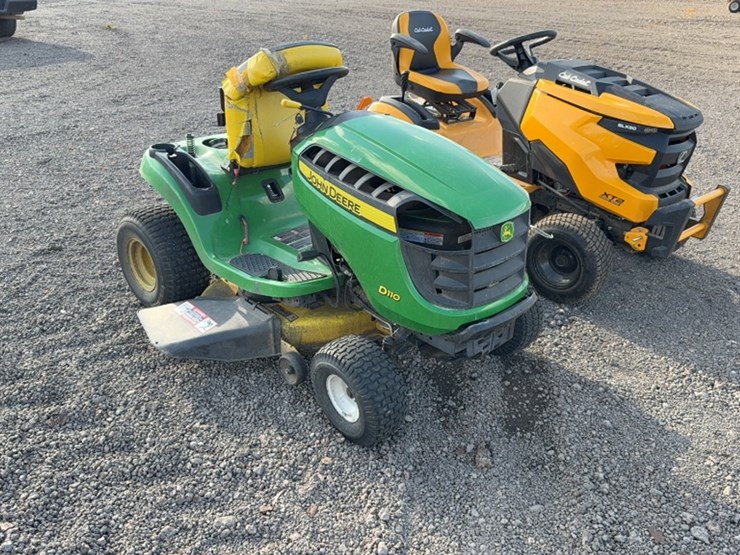 john-deere-d110-image-3