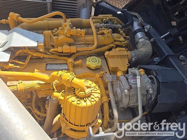2023-deere-260e-image-38
