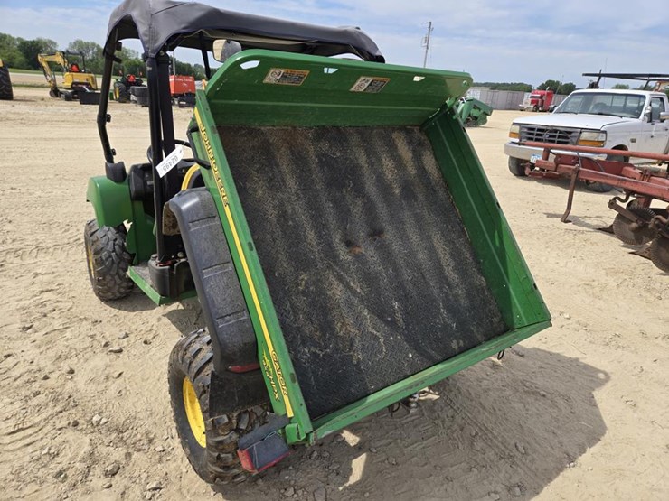 2004-john-deere-gator-image-17