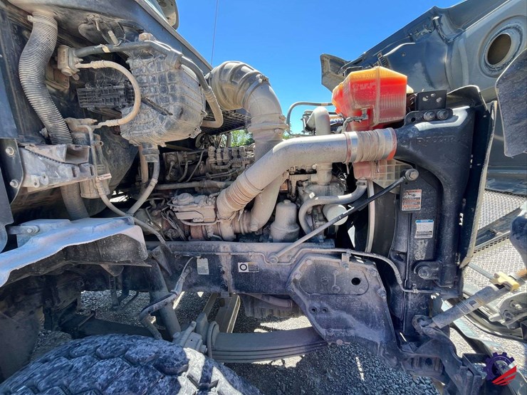 2017-kenworth-t680-image-49