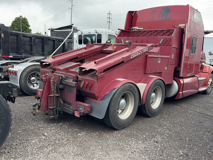 2014-kenworth-t660-image-9