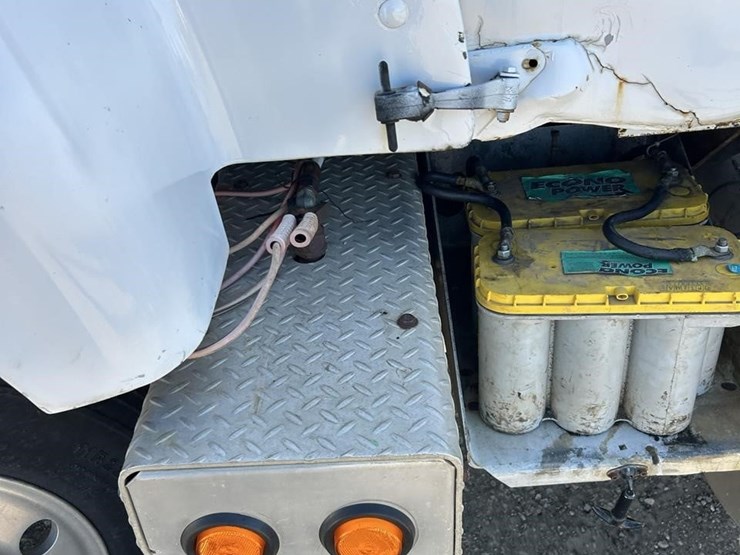 1973-mack-rl786lst-4401-image-49