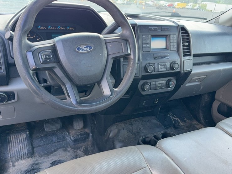 2016-ford-f150-image-18