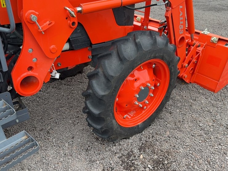 kubota-m7040-image-6