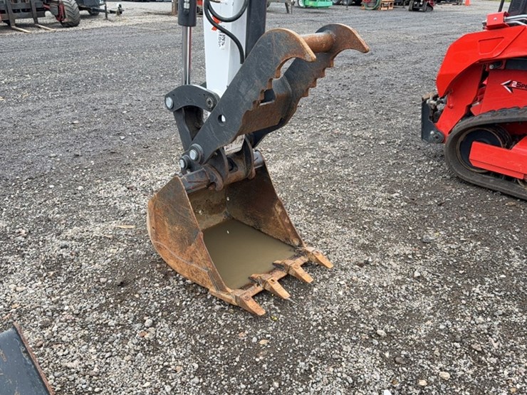 2022-bobcat-e42-image-13