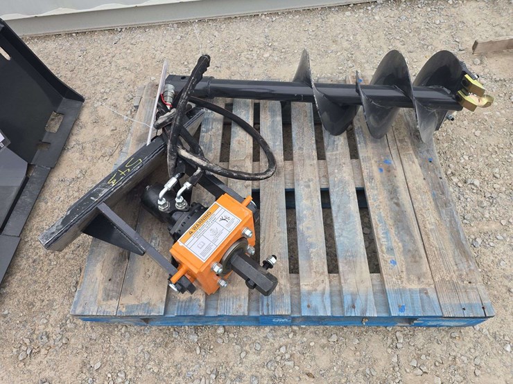 new-wolverine-mini-skid-steer-auger-drive-and-bit-attachment-model:-mad-12-12d-image-1