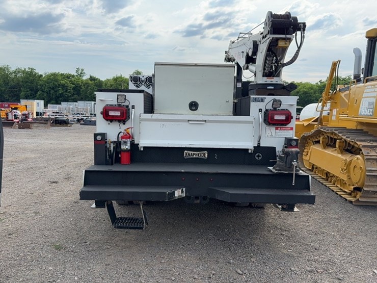 2019-ford-f550-image-13