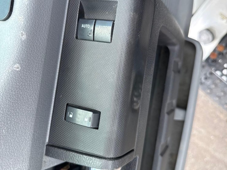 2015-ford-f750-xlt-image-34