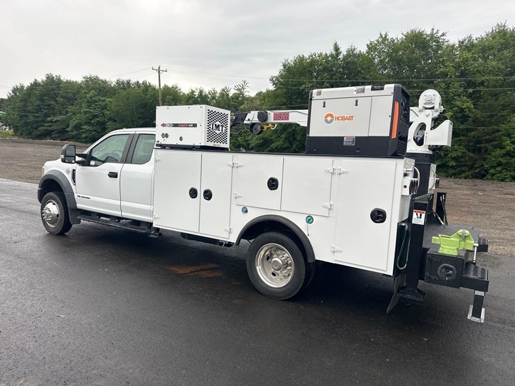 2017-ford-f550-xl-image-9