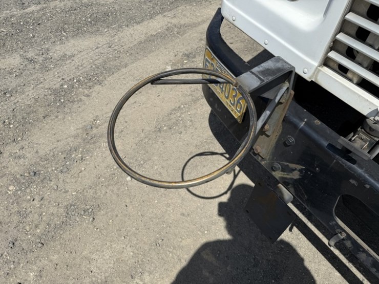 2010-freightliner-mt55-image-14