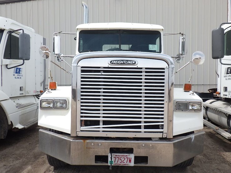 1999-freightliner-fld120-image-2