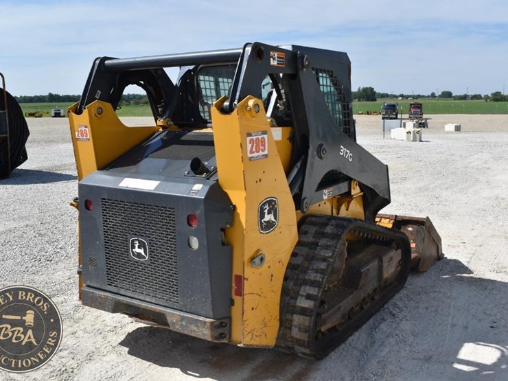 2019-deere-317g-42975-image-18