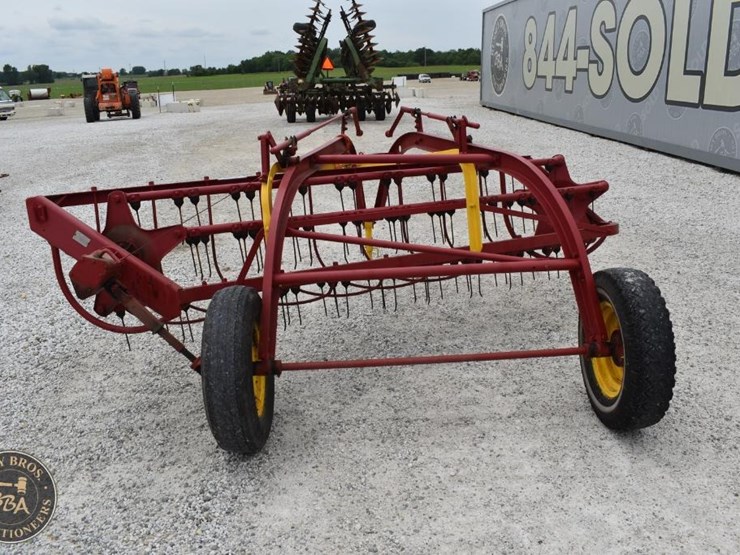 new-holland-55-image-6