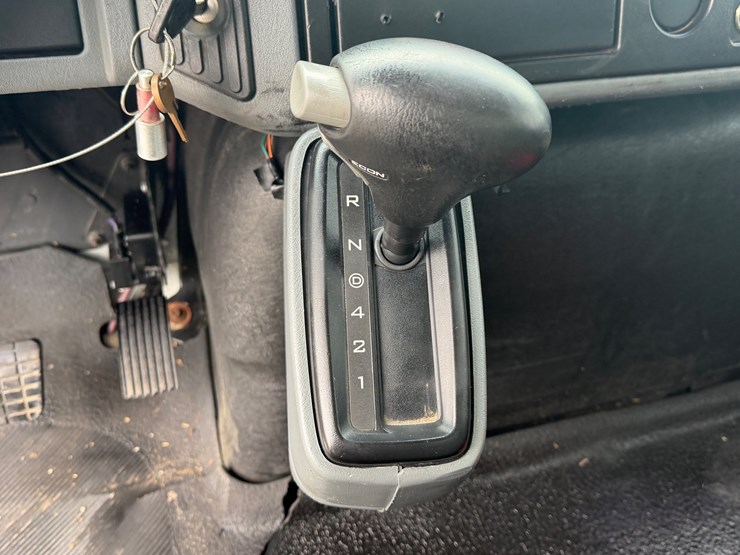 2005-international-durastar-4300-image-19