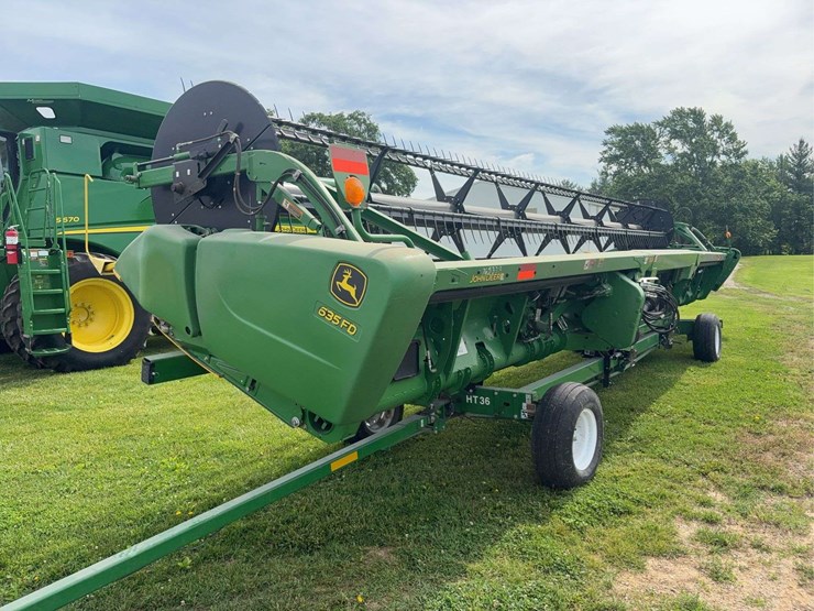 2014-john-deere-635f-image-3
